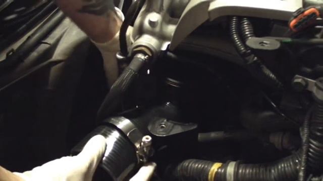 IPD Volvo Throttle Inlet Tube Installation Video смотреть онлайн