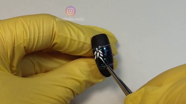Зимние ёлочки / Новогодний дизайн смотреть онлайн