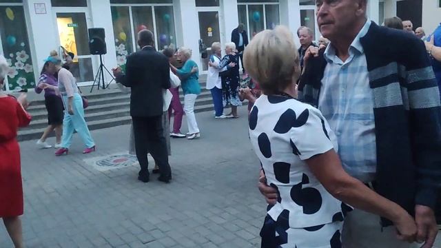 Сладкий поцелуй ?...........10.09.23 Гомель парк Луначарского ? смотреть онлайн