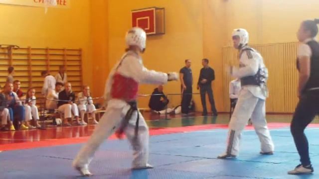 (2раунд)Салават Байназаров ПФО пгт.Камские Поляны ТХЭКВОНДО ВТФ смотреть онлайн
