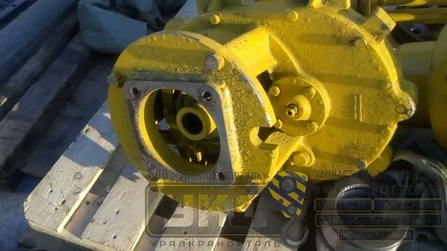 Редуктор поворота КС-45717.28.000, КС-45721.28.00.1000, КС-3577.28.000.01 смотреть онлайн