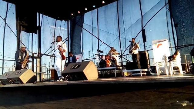 live music in east london, south africa смотреть онлайн