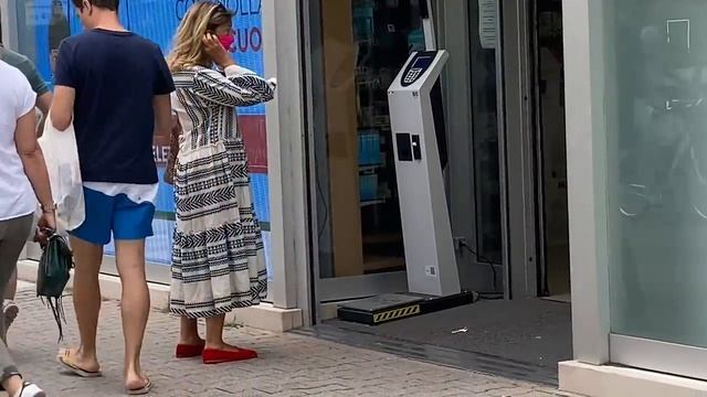 Подборка: Как одеваться в элегантном возрасте. Советы стилиста. Подборка образов с улиц Италии. смотреть онлайн