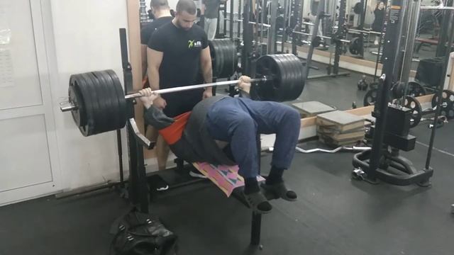 Жим лёжа 300кг в оранжевом BenchDaddy 2-ply 05.01.2021г. смотреть онлайн