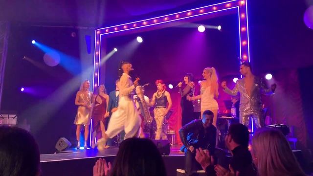NEW YEARS EVE AT SKETCH LONDON AND LA CLIQUE смотреть онлайн