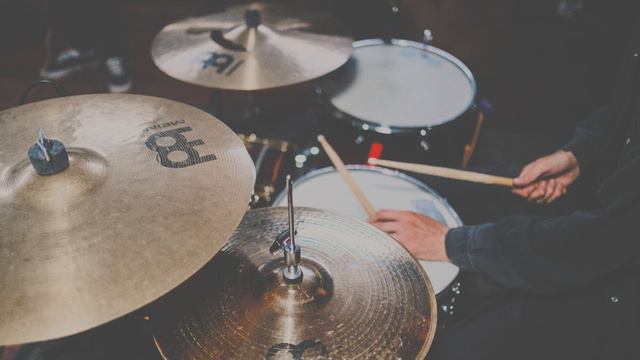 Blues Shuffle - Drum Metronome Loop - 140 BPM смотреть онлайн