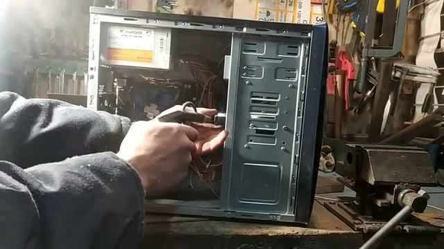 продуваю комп от пыли смотреть онлайн