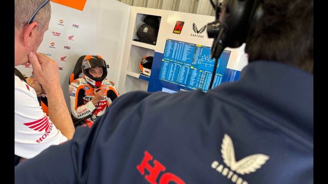 Kisruh! Motor Luca Marini Disabotase? Luca Marini "Tercepat" Dari Belakang di MotoGP Portugal 2024! смотреть онлайн