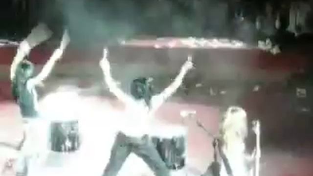 Ранетки Это всё о ней (Наташа,Лена, Нюта барабанят)... смотреть онлайн