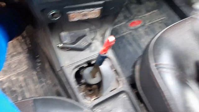 Замена ЧЕХЛА-ПЫЛЬНИКА ручки КПП на автомобиле ВАЗ 2115 . смотреть онлайн