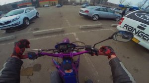 Как далеко можно уехать на мотоцикле за 5 минут? По городу на мотарде!