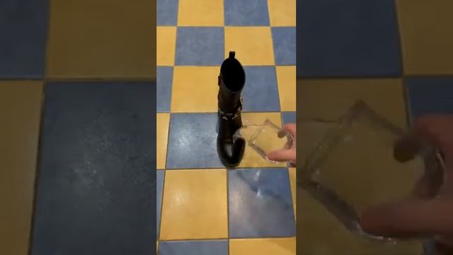 WD 40 брызгать обувь(от намокания), от ручки, от фломастера, от жира.... смотреть онлайн