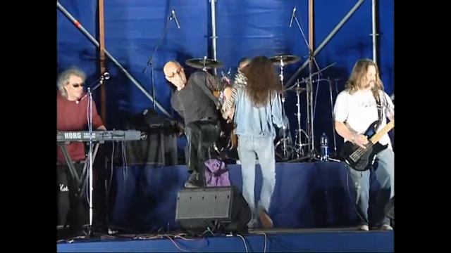 А.Монин, рок группа "Круиз". Выступление в г.Дзержинске,30.06.2006г. смотреть онлайн