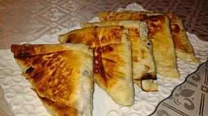 Самые быстрые слоёные пирожки.
