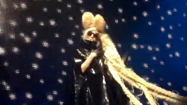 Lady Gaga - Paparazzi: Queen Elizabeth Theater Dec 11th, 2009 Monster Ball Tour