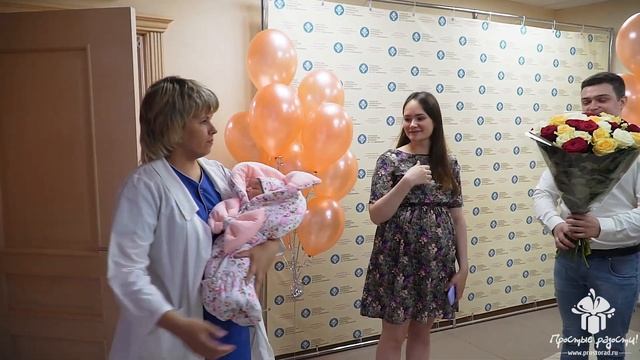 Выписка внучки из роддома №11 © Простые Радости смотреть онлайн