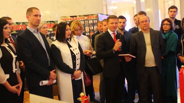 Вітання майстру рукописної писемності Юрію Храпаю / Congratulations to the master of handwriting