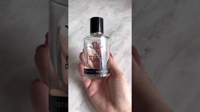 Обзор Totally White / 126 от Parle Moi de Parfum смотреть онлайн