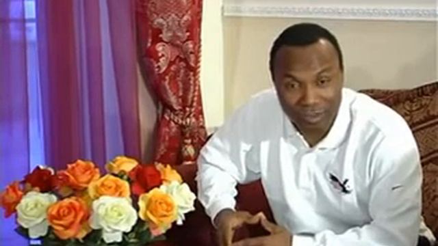 Сандей Аделаджа. 11.2.2010. П. Сандей поздравляет п.Босе с Днем рождения смотреть онлайн