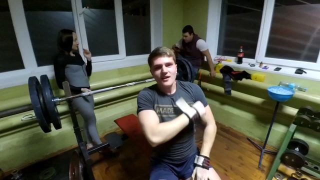 ПОДГОТОВКА К СОРЕВНОВАНИЯМ ПО ЖИМУ ЛЕЖА. ДЕНЬ 1. ДОРОГА К ЦЕЛИ. смотреть онлайн