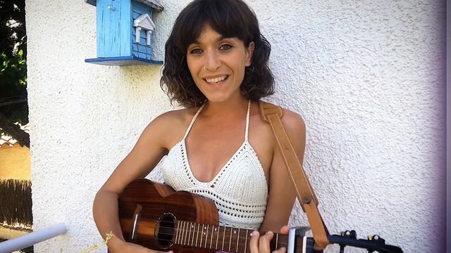 I WANNA BE LOVED BY YOU - Marilyn Monroe (Ukulele Cover by Maria Isas) смотреть онлайн