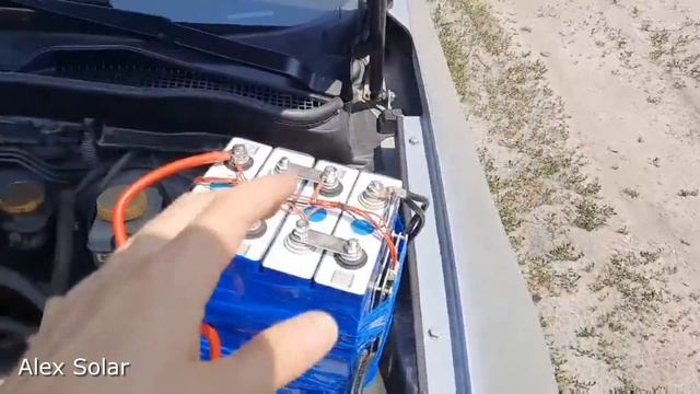 LiFePo4 аккумулятор 12 вольт ставлю на авто. Ток заряда больше 40 ампер. Как такое может быть? смотреть онлайн