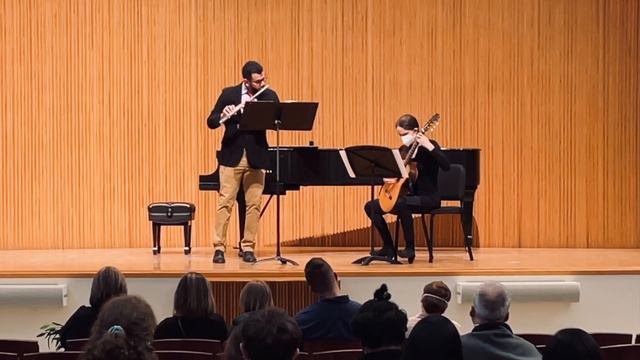 J.S. Bach: Sonata in C major for flute and harpsichord, BWV 1033. IV Adagio смотреть онлайн