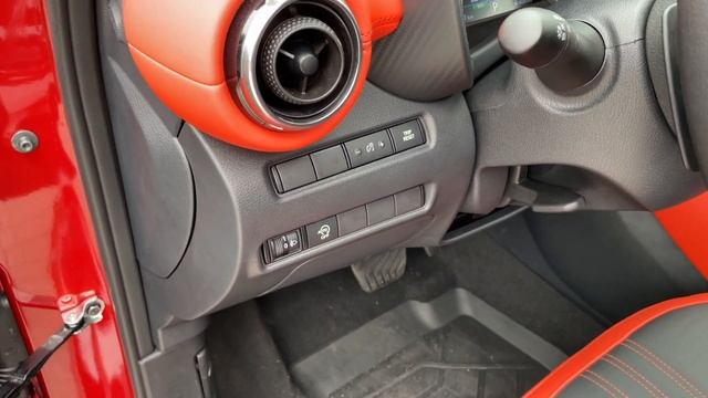 Первый ТЕСТ Nissan Juke 2021 Обзор НОВЫЙ Ниссан Джук 1.0 Турбо смотреть онлайн