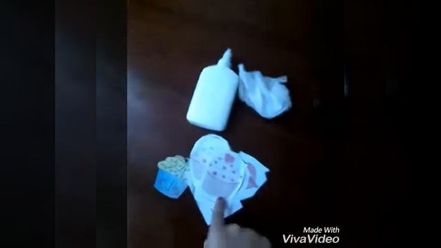 /Обклеиваем стол наклейками/Mиla Kpay/ смотреть онлайн