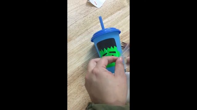 Trick-Or-Treat Halloween Bags with Siser Heat Transfer Vinyl смотреть онлайн