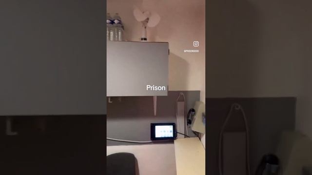 Камера для богатых заключенных во Французской тюрьме смотреть онлайн