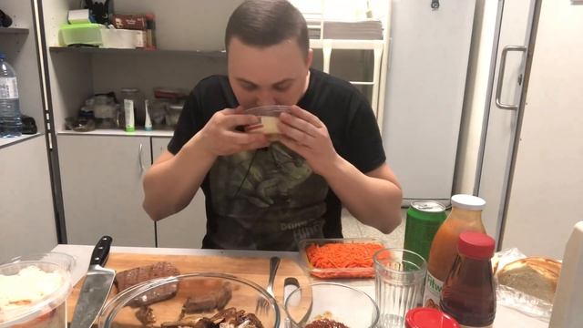 Мясное ассорти итинг мукбанг кукинг mukbang eating イッティング смотреть онлайн