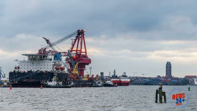 Баржа «Фортуна» резко сбавила скорость укладки «Северного потока — 2» смотреть онлайн