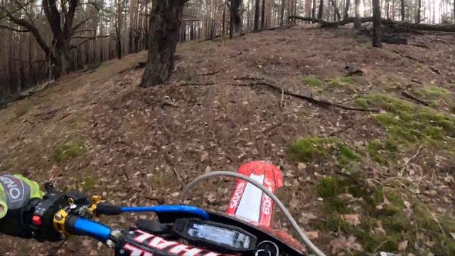 Січень +12 градусів Пятничний прохват по лісу Kovi 450 смотреть онлайн