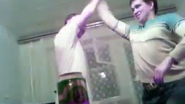 Танцы у Толя дома, Чебоксары 2010 год смотреть онлайн