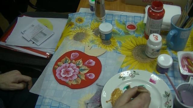 Роспись яблок для украшения елки. Часть 1 - "наливное яблоко" НОВОГОДНИЙ ФЛЕШМОБ смотреть онлайн