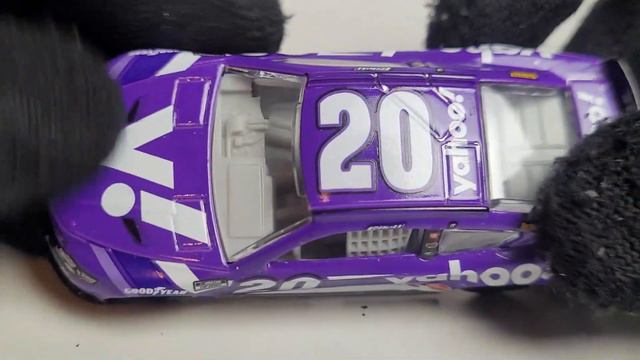 **NASCAR AUTHENTICS DIE-CAST REVIEW** Christopher Bell 2022 Yahoo! 1:64 смотреть онлайн