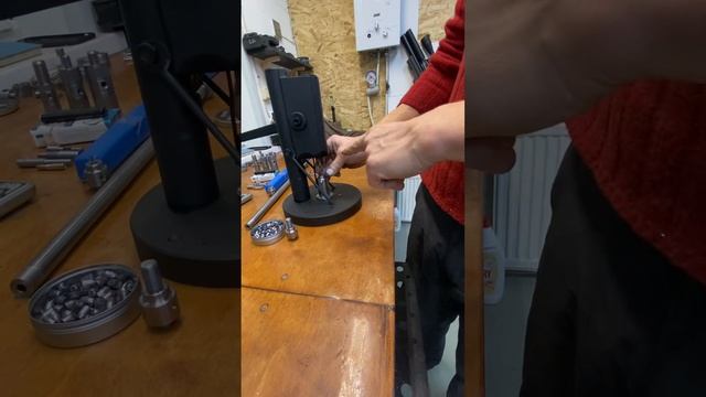 Штамповка пуль PCP Slug в трёх калибрах 5,5; 6,35; 7,62. На станке. смотреть онлайн