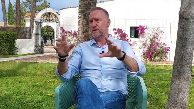 Entrevista a Pedro García Aguado смотреть онлайн