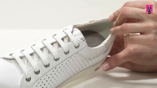 Видеообзор I Женские кеды GEOX JAYSEN 2540410 смотреть онлайн