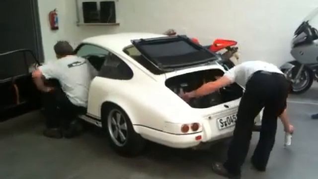 ЗАПУСК Porsche 911R (звук выхлопа) смотреть онлайн