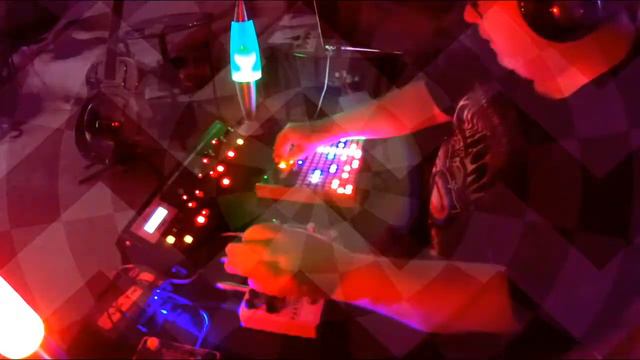 Noise Bug Jam смотреть онлайн