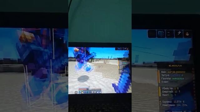 играем в Майнкрафт на сервере вока МС (в канце была жесть)