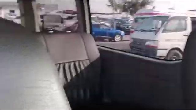 2004 TOYOTA HIACE VAN смотреть онлайн