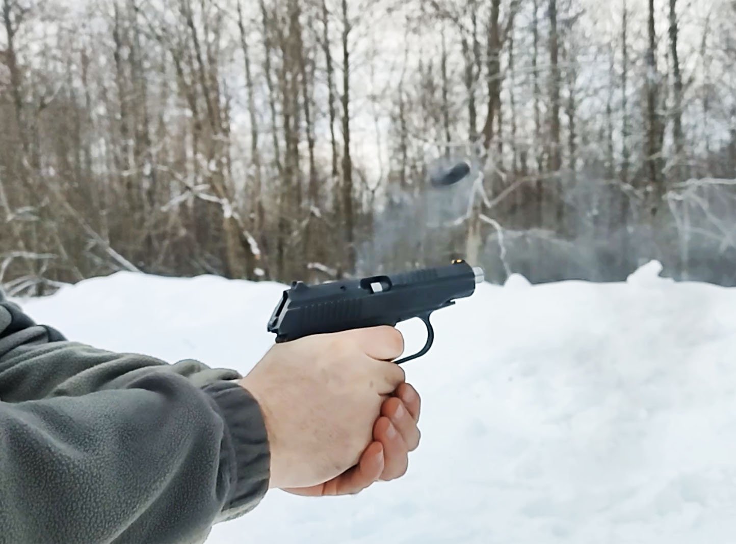 Стрельба ПМ в замедленной съемке.mov