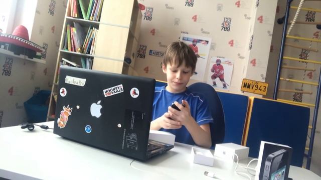 Распаковка iPhone 4 смотреть онлайн