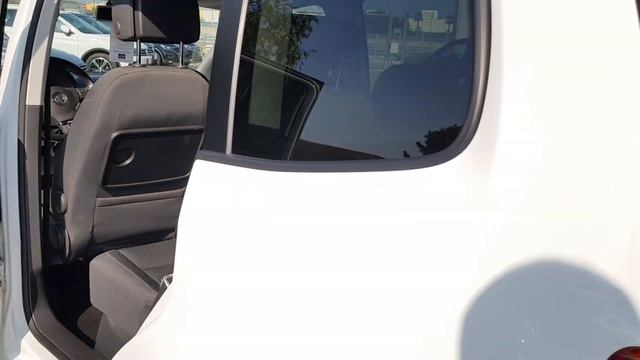 Usato Das WeltAuto VW Zentrum Bari: VW Touran 1.6 TDI 105cv Comfortline смотреть онлайн