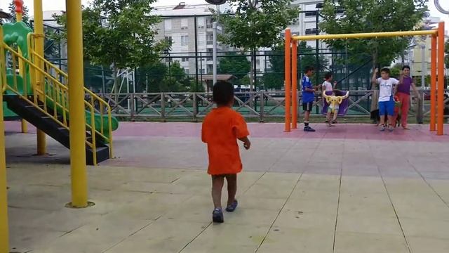 ДЕТИ В ТУРЦИИ?ДЕТСКАЯ ПЛОЩАДКА В АНТАЛИИ☝️? Дети мулаты/ Antalya смотреть онлайн