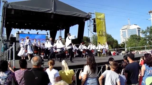 "Дунайская весна - 2018" Народный ансамбль танца "Тинереця" смотреть онлайн