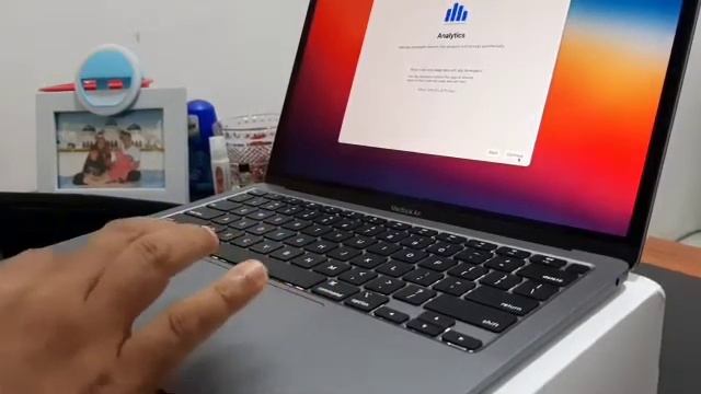 Unboxing and Setting my New Laptop || Macbook Air M1 2020 || First Experience смотреть онлайн